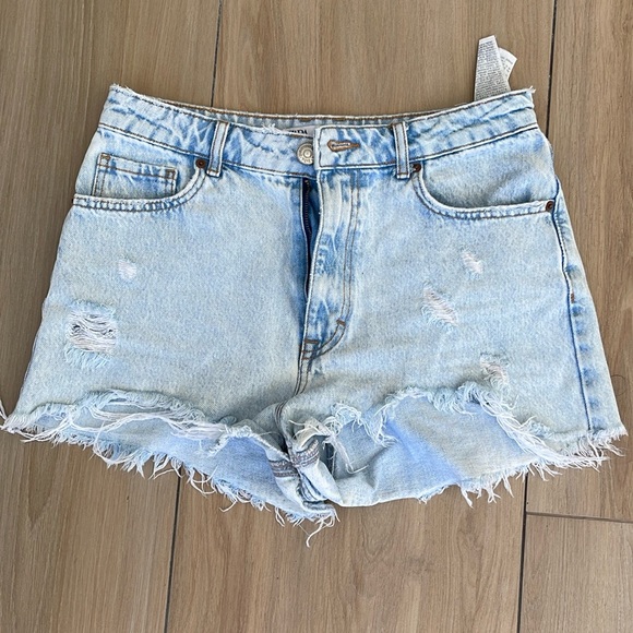 Zara Pants - Zara Light Blue Distressed Denim Shorts